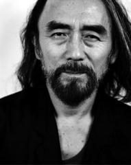 Йоджи Ямамото (Yohji Yamamoto)